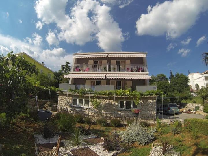 House Diana Ξενοδοχείο Dramalj Εξωτερικό φωτογραφία